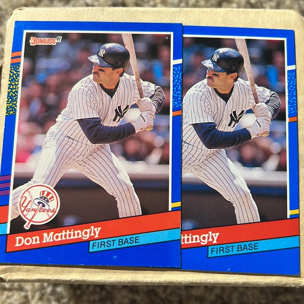 Don Mattingly error baseball card - Picture 4 of 5